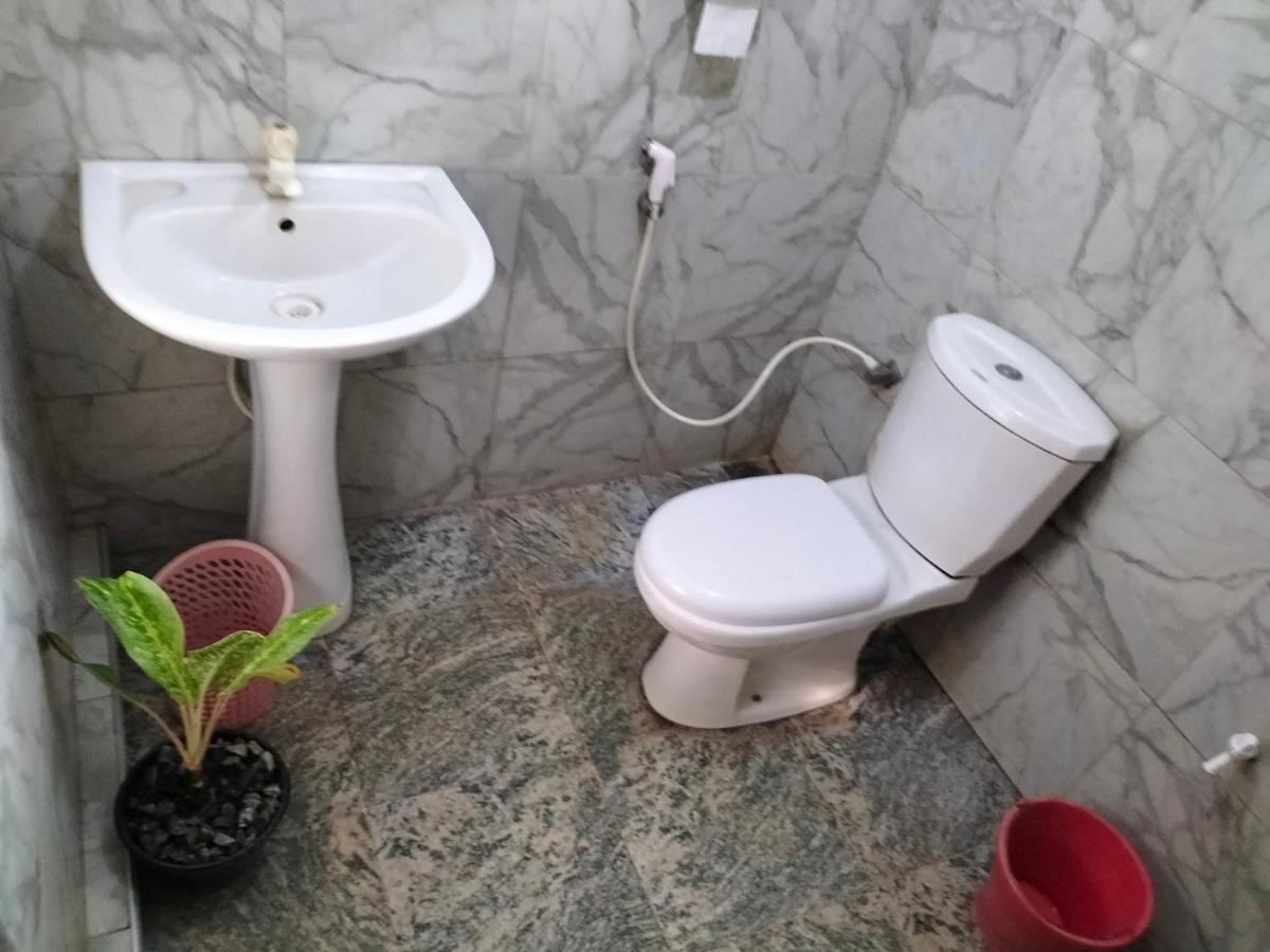 Sanjana Home Stay Хабарана Экстерьер фото