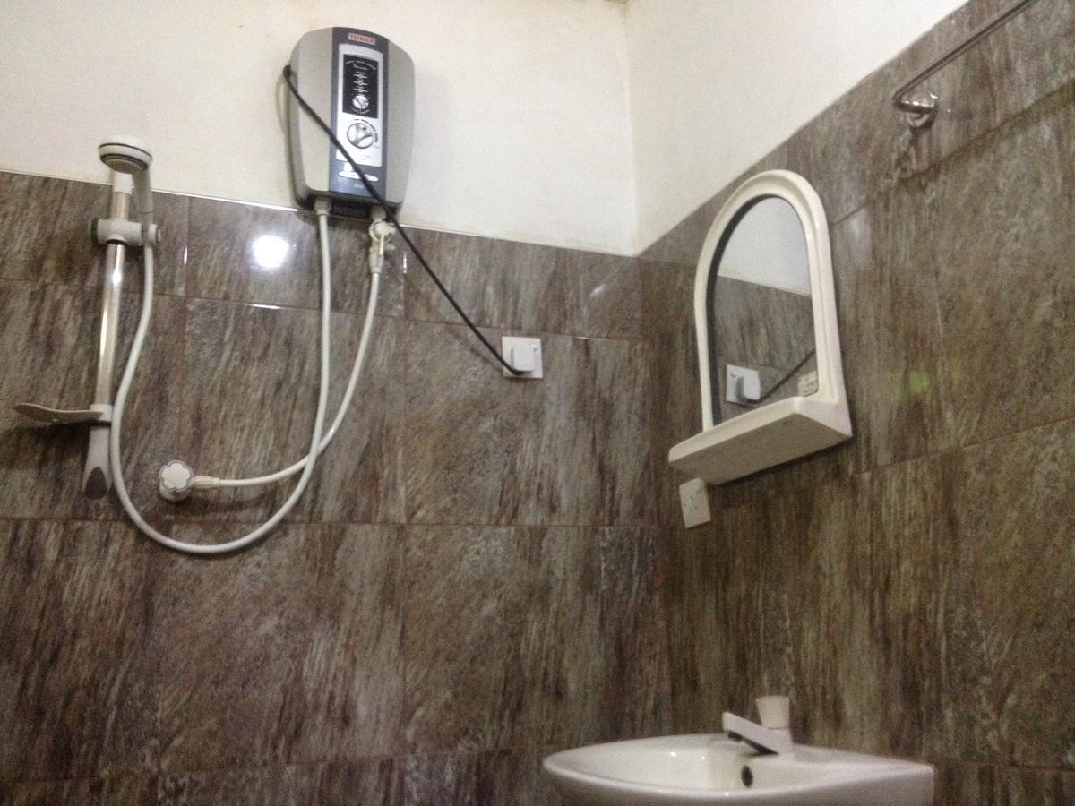 Sanjana Home Stay Хабарана Экстерьер фото